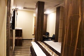 Hotel Ganga Heights By Avadhesh Group Of Hospitality