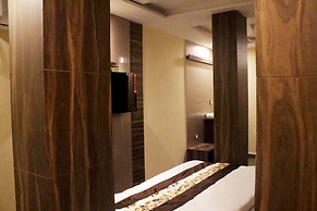 Hotel Ganga Heights By Avadhesh Group Of Hospitality