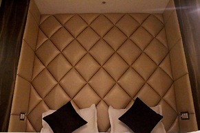 Hotel Ganga Heights By Avadhesh Group Of Hospitality