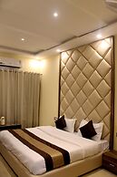Hotel Ganga Heights By Avadhesh Group Of Hospitality
