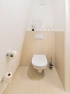 URBAN ISLAND - Riverside Apartments