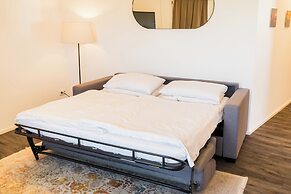 URBAN ISLAND - Riverside Apartments