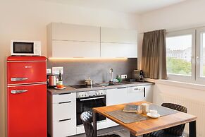 URBAN ISLAND - Riverside Apartments