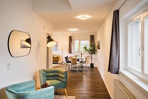 URBAN ISLAND - Riverside Apartments