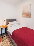 URBAN ISLAND - Riverside Apartments