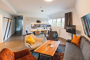 URBAN ISLAND - Riverside Apartments