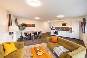 URBAN ISLAND - Riverside Apartments