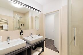 URBAN ISLAND - Riverside Apartments