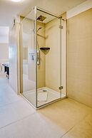 URBAN ISLAND - Riverside Apartments