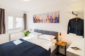 URBAN ISLAND - Riverside Apartments