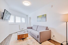 URBAN ISLAND - Riverside Apartments