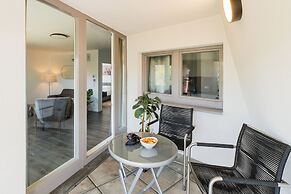 URBAN ISLAND - Riverside Apartments