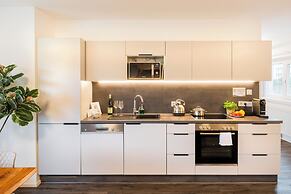 URBAN ISLAND - Riverside Apartments