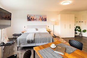 URBAN ISLAND - Riverside Apartments