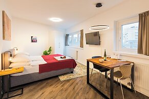 URBAN ISLAND - Riverside Apartments