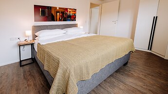 URBAN ISLAND - Riverside Apartments