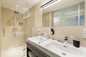 URBAN ISLAND - Riverside Apartments