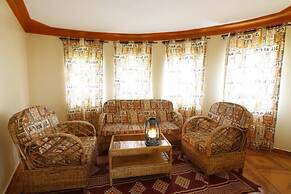 Top of The World Lodge