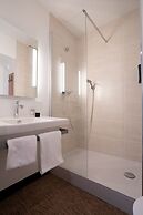 B&B HOTEL Poitiers Aéroport