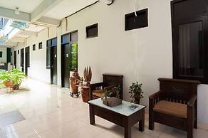 RedDoorz Syariah near Margonda Raya