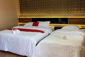 Reddoorz Plus @ Simpang USU Medan