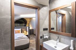 Artis Boutique Hotel