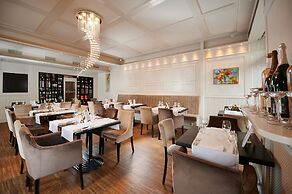 Artis Boutique Hotel