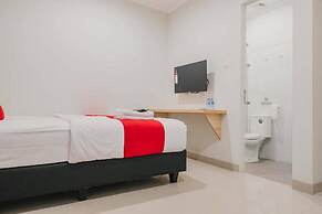 Reddoorz Plus Near Soekarno Hatta Airport Taman Mahkota