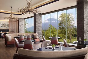 Higashiyama Niseko Village, a Ritz-Carlton Reserve