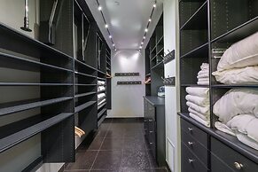 Penthouse Silver Lake Village by Luxury Mountain Destinations