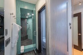 Penthouse Silver Lake Village by Luxury Mountain Destinations