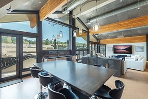 Penthouse Silver Lake Village by Luxury Mountain Destinations