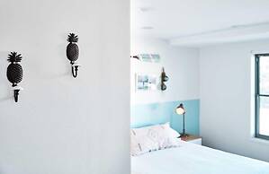 The Surf House - Hostel