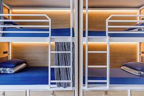 The Surf House - Hostel