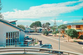 The Surf House - Hostel