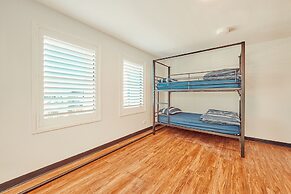 The Surf House - Hostel