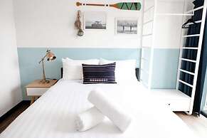 The Surf House - Hostel