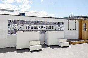 The Surf House - Hostel