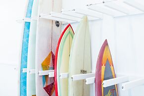 The Surf House - Hostel