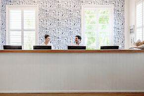 The Surf House - Hostel