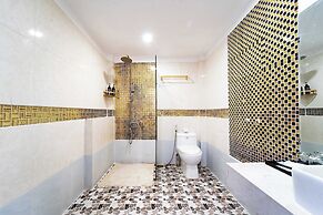 Collection O District Tan Binh Near Airport Formerly Joy Inn