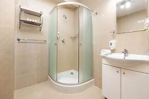 Apartamenty Awangardia Kasprowicza by Renters