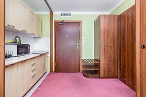 Apartamenty Awangardia Kasprowicza by Renters