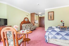 Apartamenty Awangardia Kasprowicza by Renters