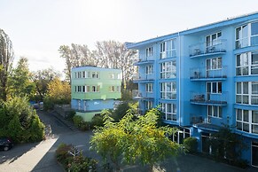 Apartamenty Awangardia Kasprowicza by Renters