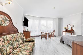 Apartamenty Awangardia Kasprowicza by Renters