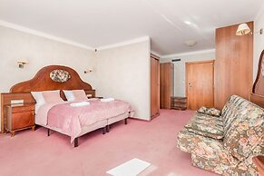 Apartamenty Awangardia Kasprowicza by Renters