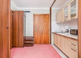 Apartamenty Awangardia Kasprowicza by Renters