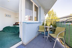 Apartamenty Awangardia Kasprowicza by Renters