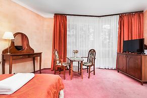 Apartamenty Awangardia Kasprowicza by Renters